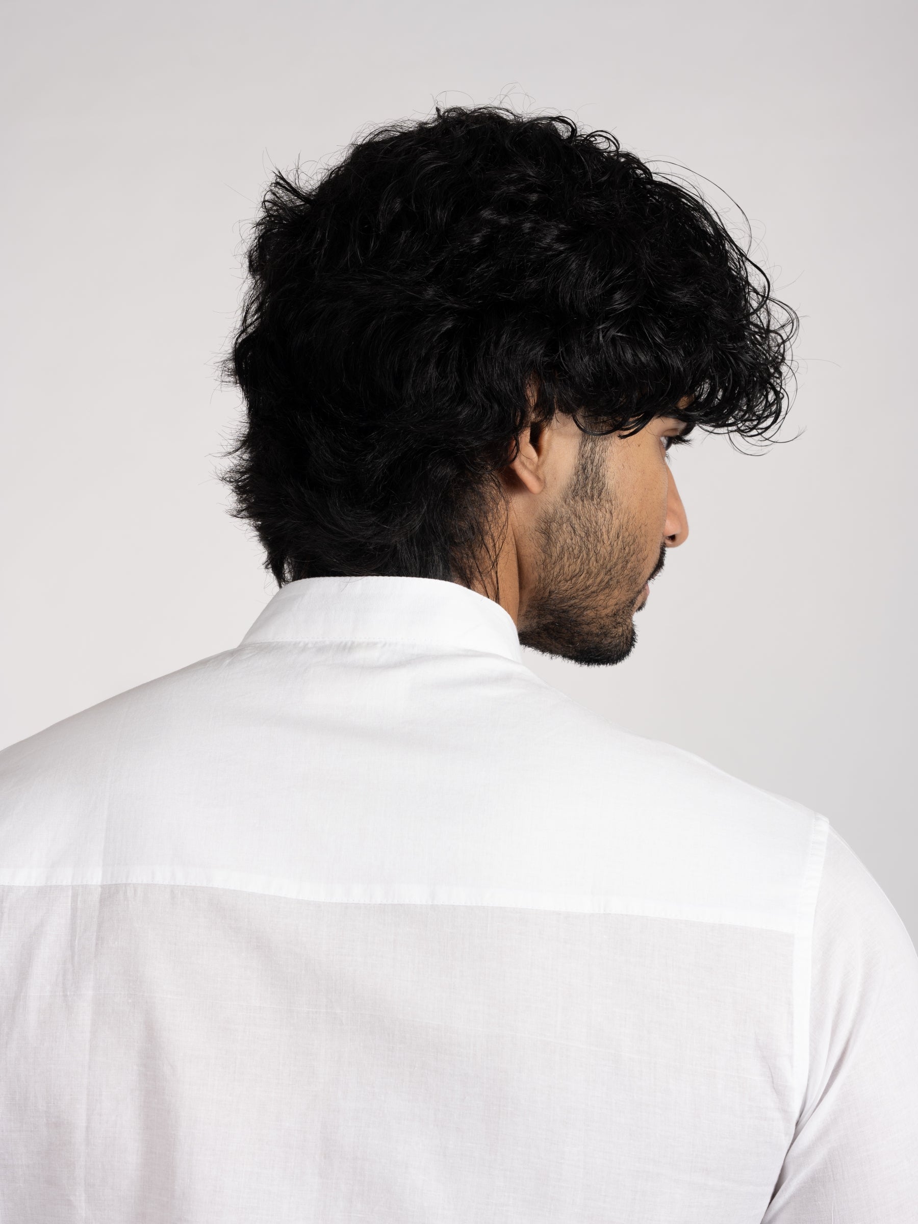 Blanc Sky recycled cotton shirt – crisp white, airy, and sustainably crafted from post-consumer materials