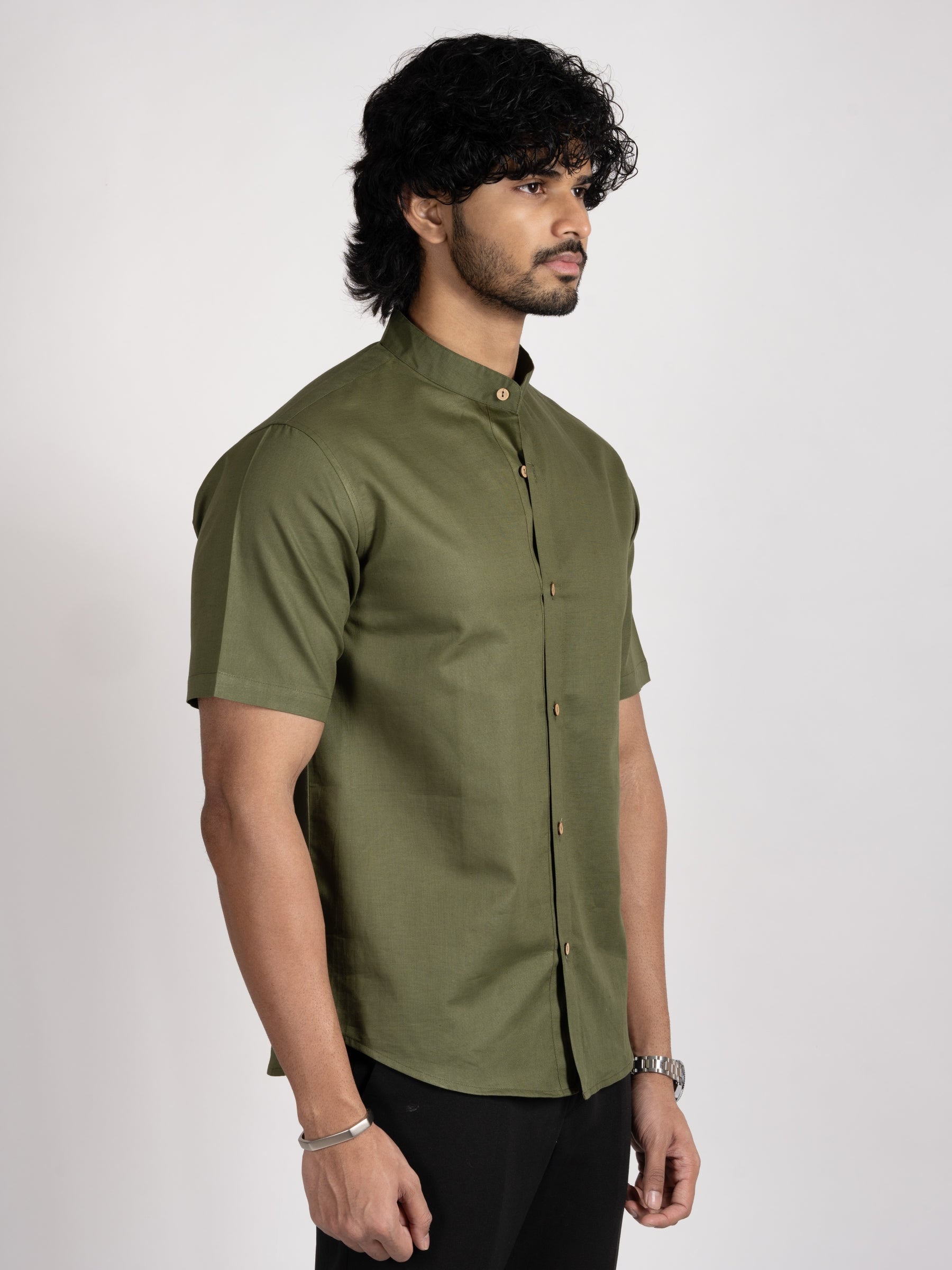 Emerald Earth hemp shirt – durable, breathable, and eco-conscious design