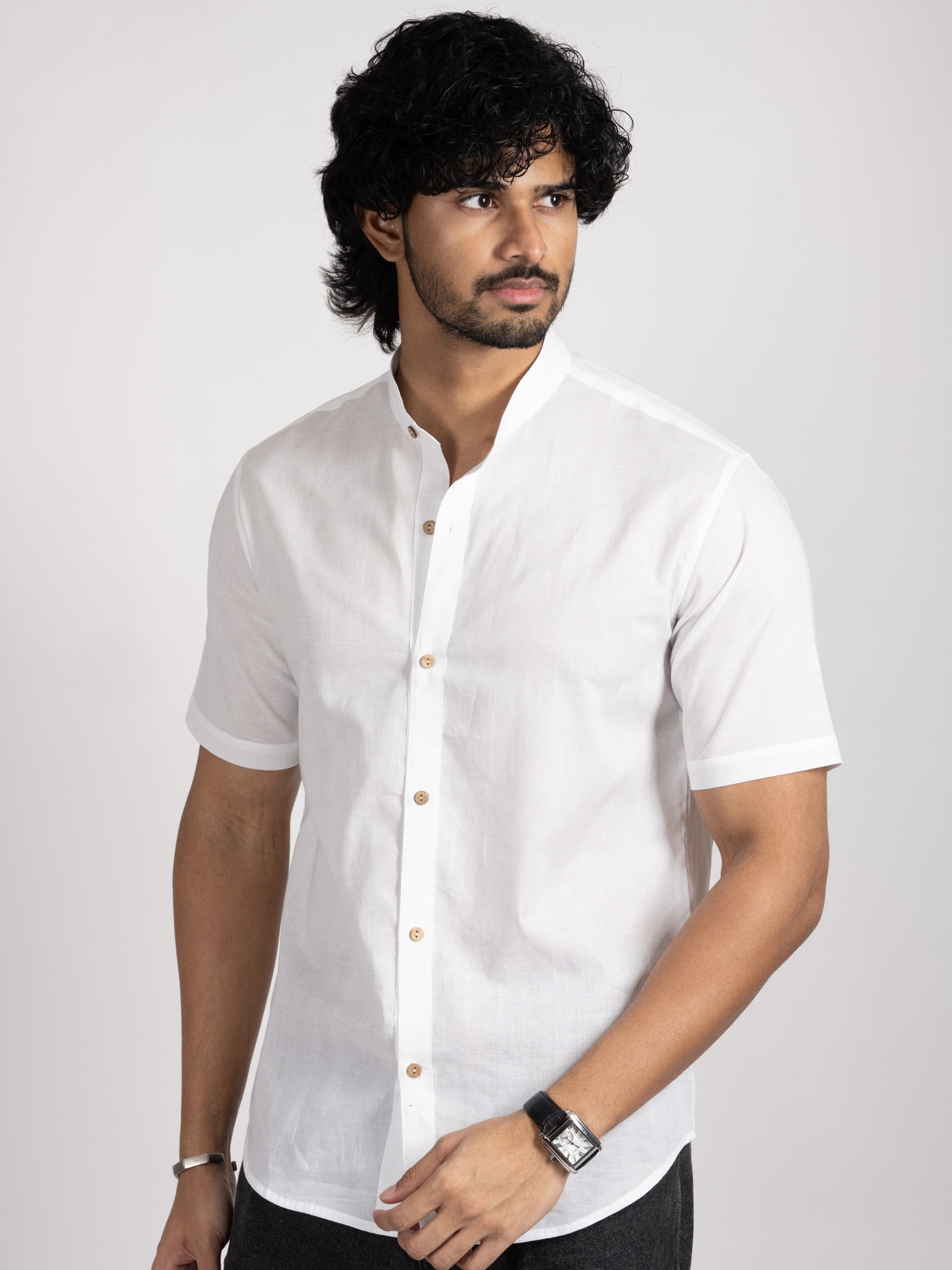 Blanc Sky recycled cotton shirt – crisp white, airy, and sustainably crafted from post-consumer materials